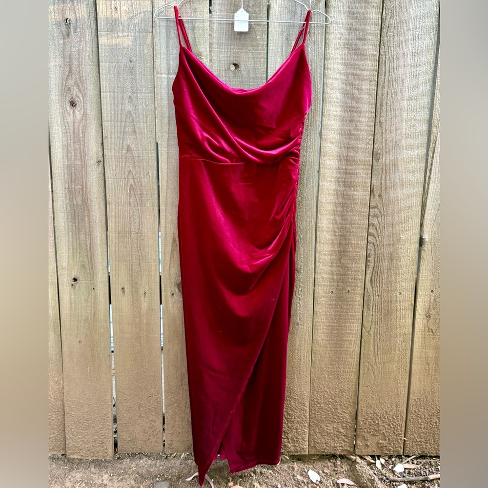 Laundry By Shelli Segal Backless Red Dress